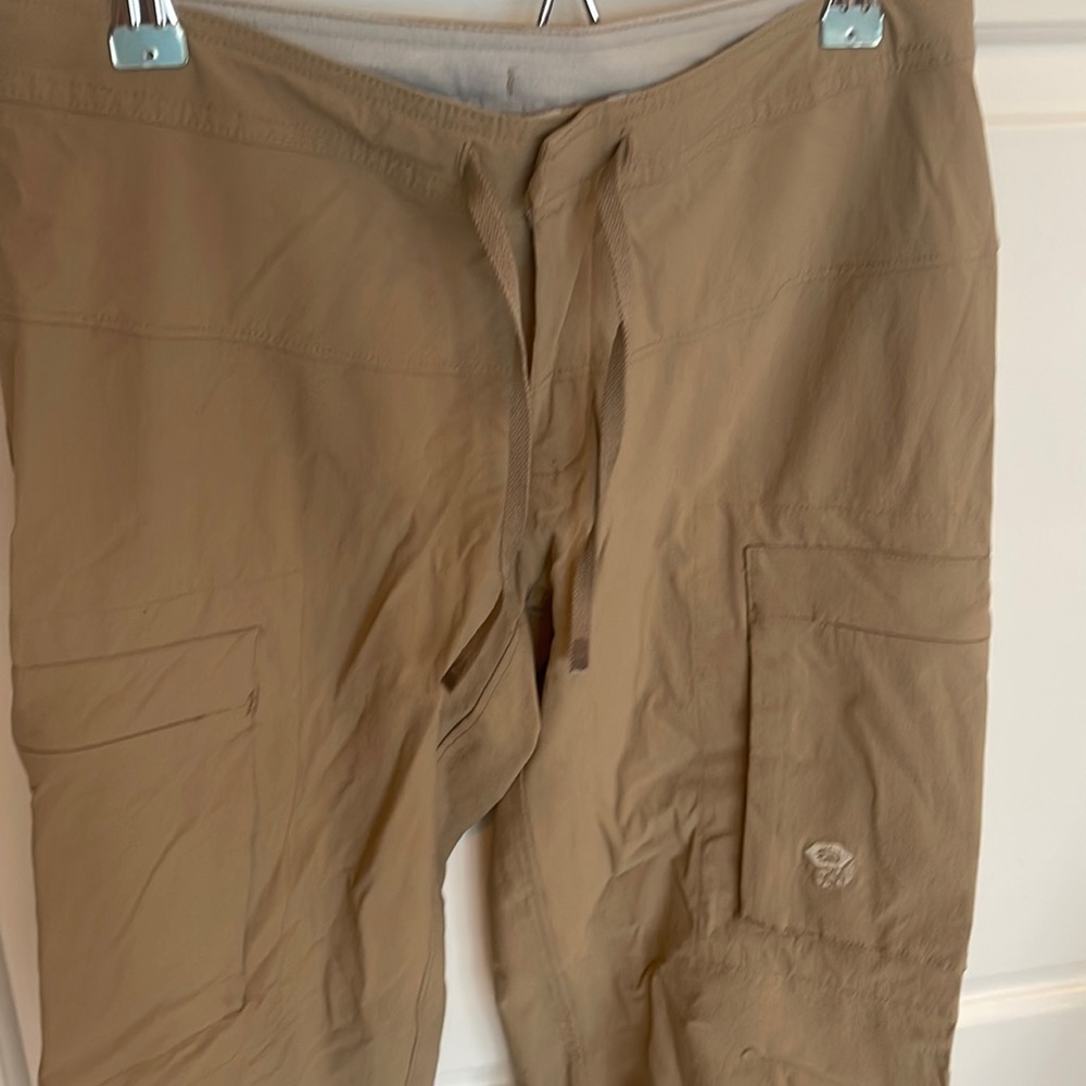 Mountain Hardware hiking pants. Like new, Never worn